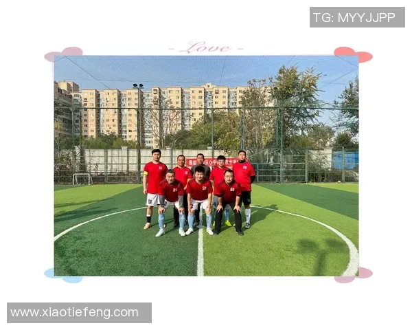 足球的品味与激情探讨如何在绿茵场上展现团队精神与个人魅力